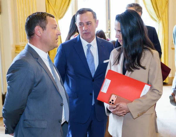 web_2026_05_07_MOM_Ministre_Participants_08.JPG